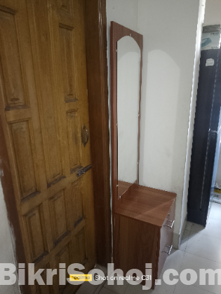 Dressing table